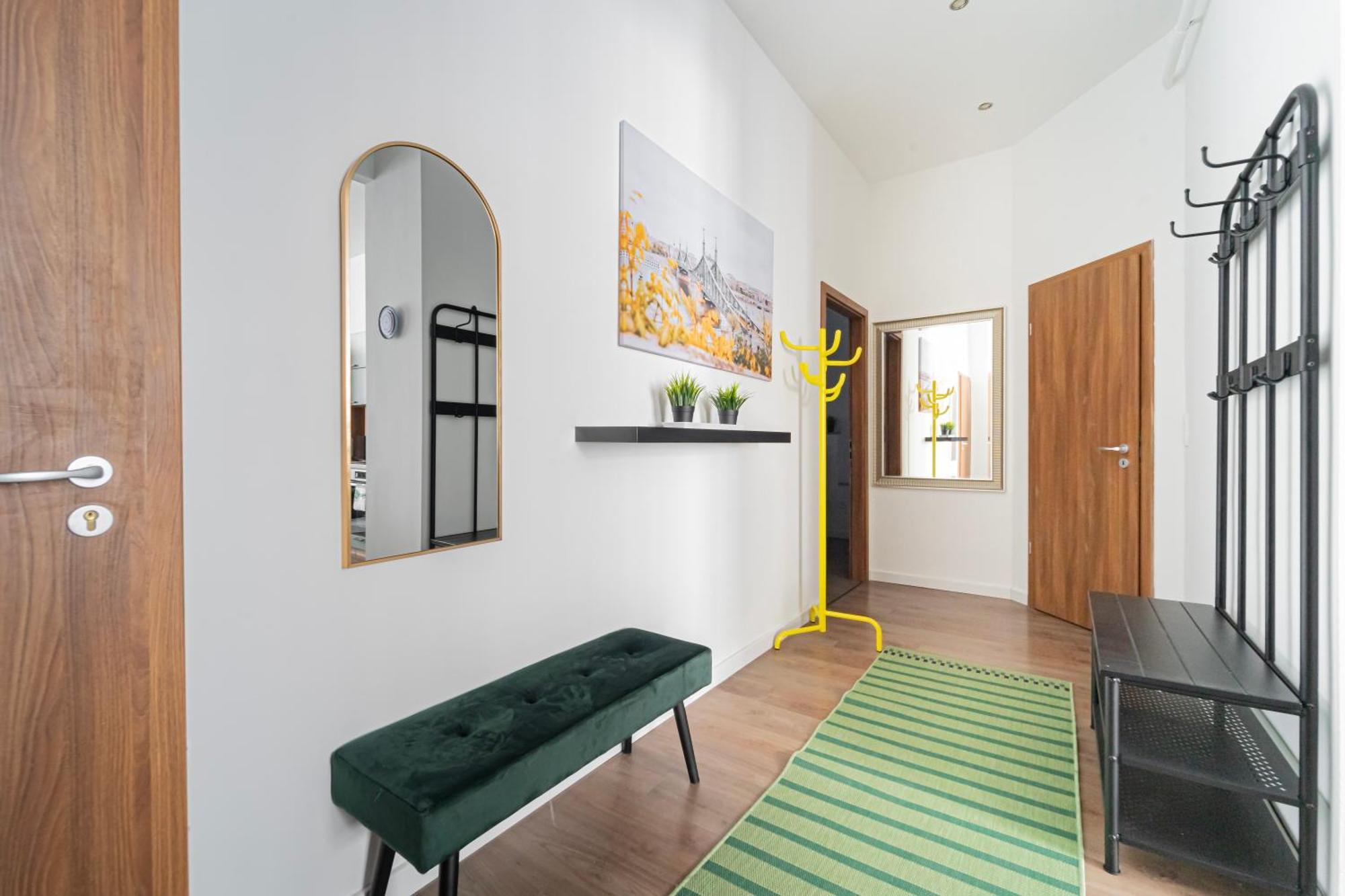 Premium With 4 Bedrooms 3 Bathrooms Budapesta