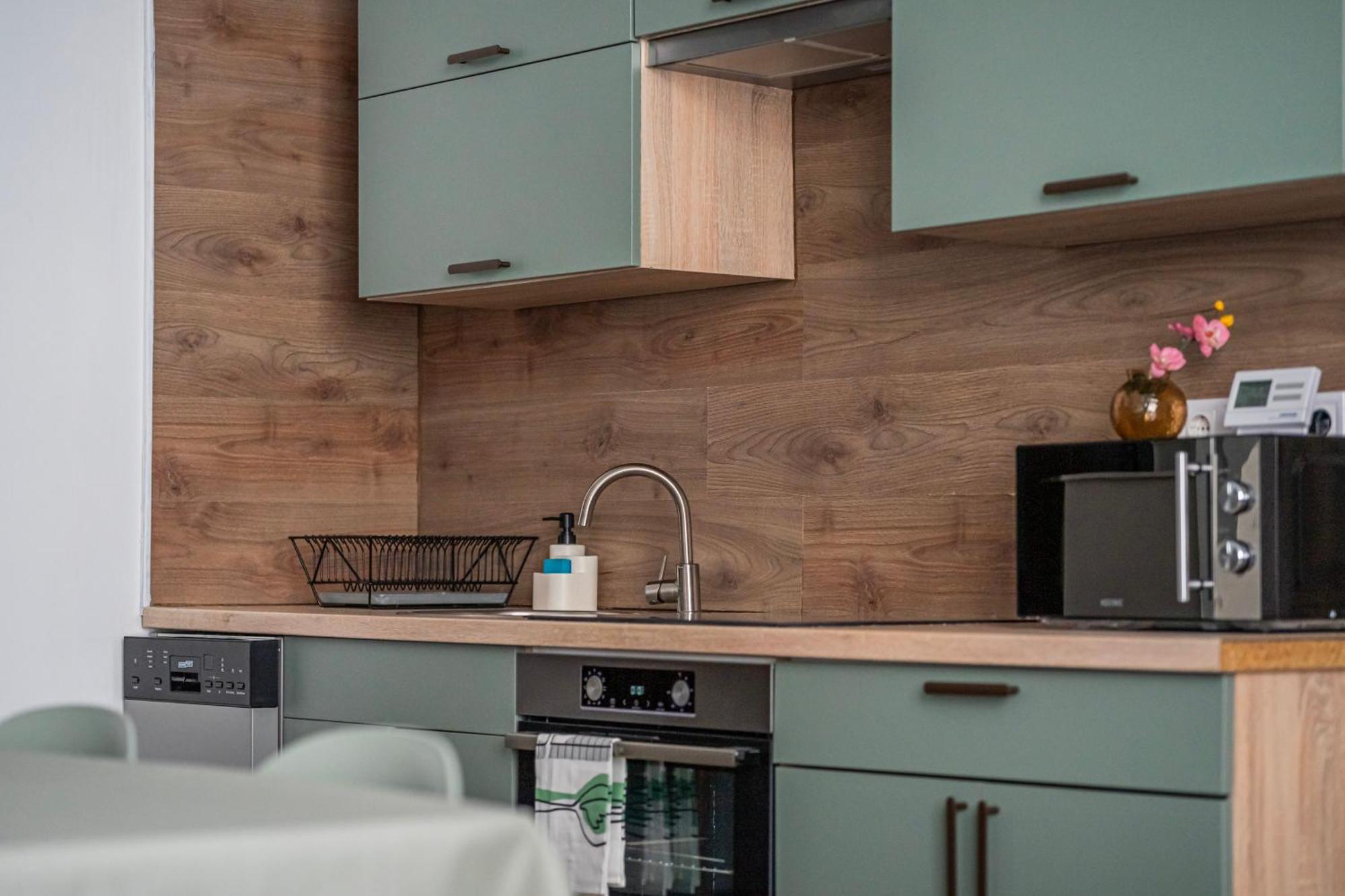 Premium With 4 Bedrooms 3 Bathrooms Budapesta