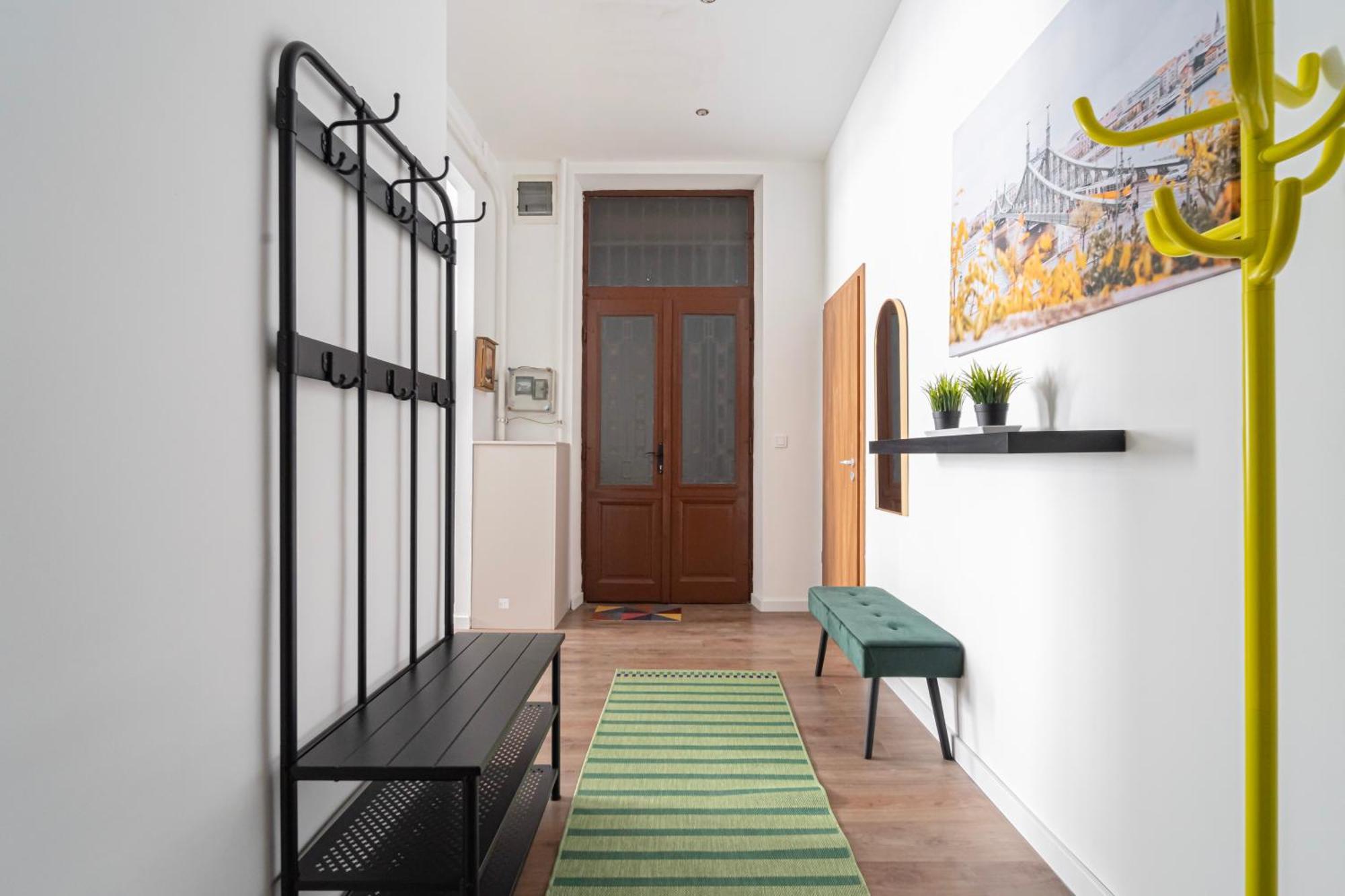 Apartman Premium With 4 Bedrooms 3 Bathrooms *